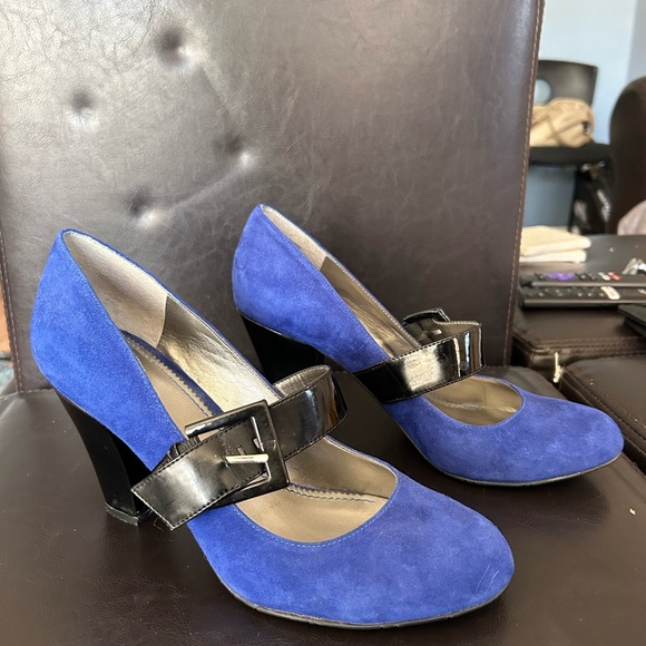 Fabulous blue suede shoes! Size 39 - Picture 5 of 7